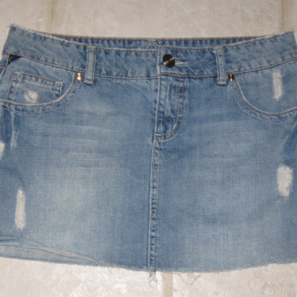VANITY JUNIOR'S SIZE 7 BLUE DENIM SKIRT SHORT MINI DISTRESSED COASTAL COWGIRL